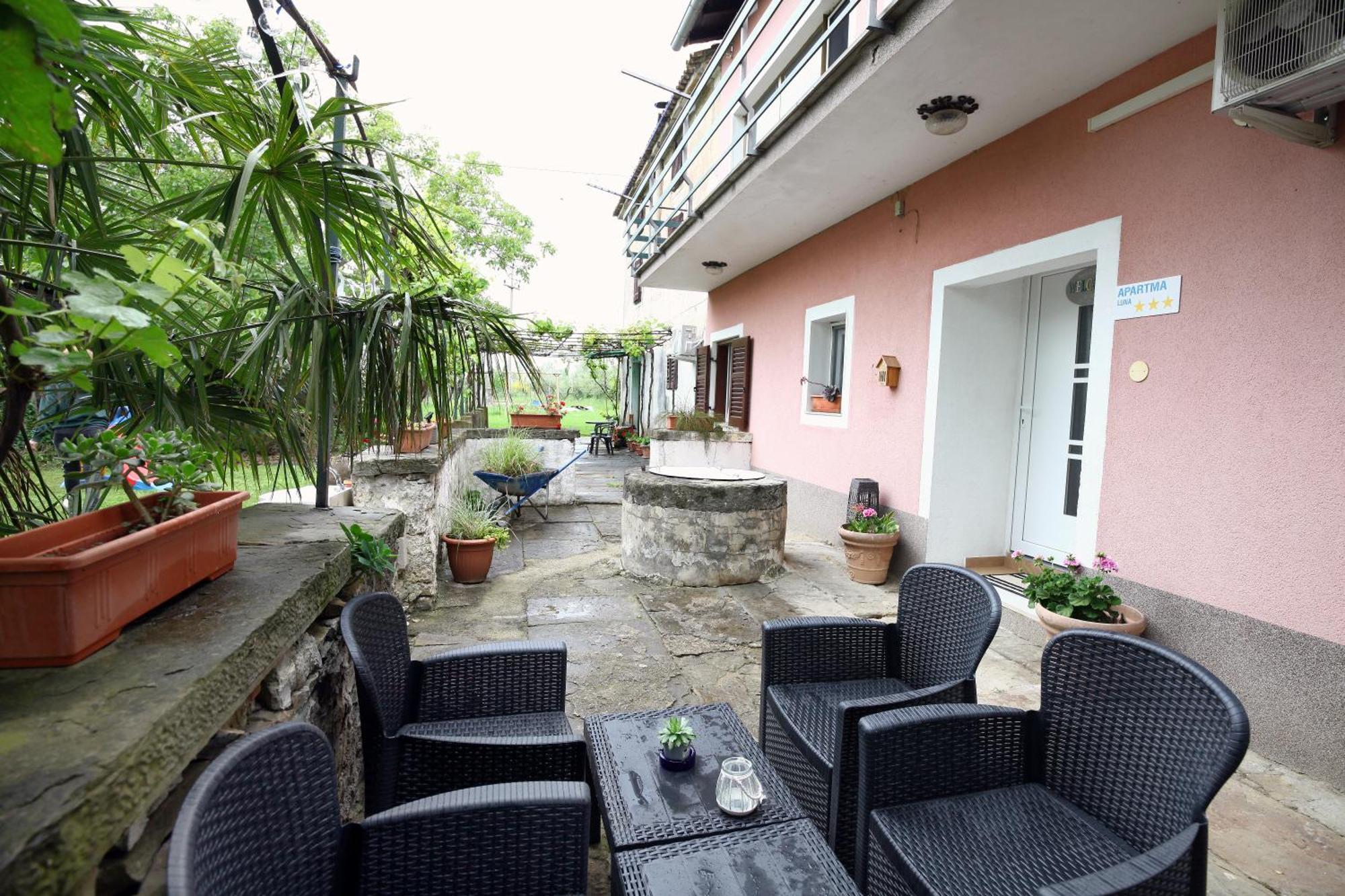Luna Ankaran Exterior foto